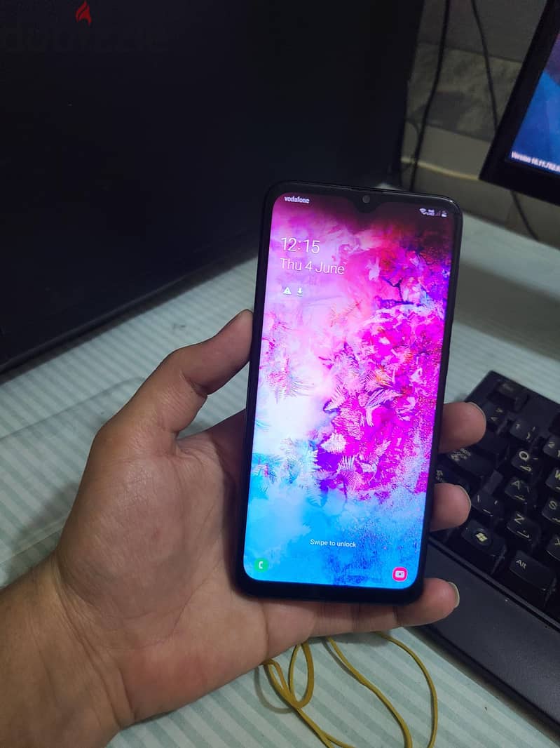 Samsung A20 1