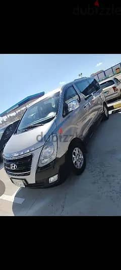 سياره اتش ١  ليموزين للتوصيل  حتى ١٠ افراد بالسائق