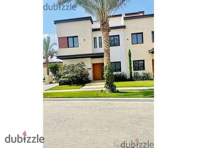 Townhouse villa for sale at the lowest price 400 m 5rooms down payment and installments available in Azzar 2 Golden Square Fifth Settlement New Cairo