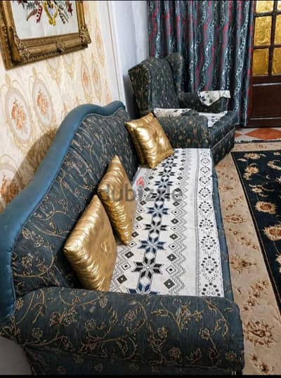 انترية شيك جداااا متين وفخم بحالة ممتازة جدااااا