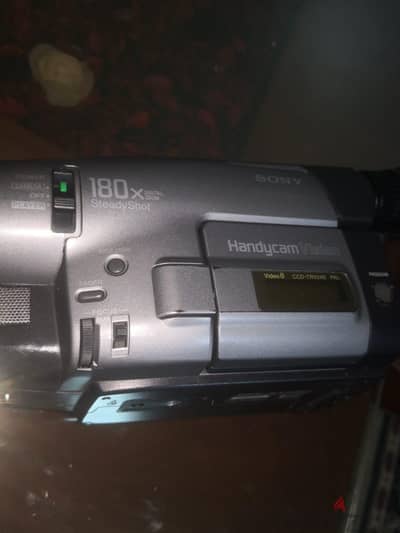 Vintage Collectors Sony Handycam Vision 180x Digital Zoom