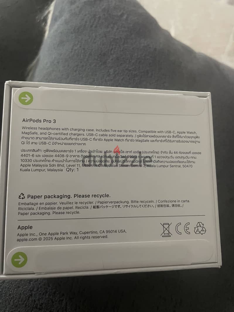 Apple ORIGINAL UNOPENED SEALED BOX AirPods Pro 3 1