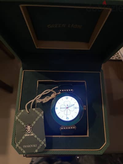 Green lion Swarovski smart watch