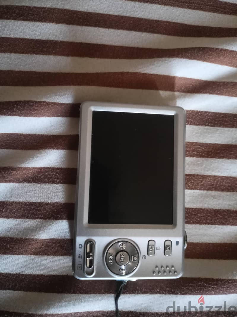Camera BenQ DC E1030 1