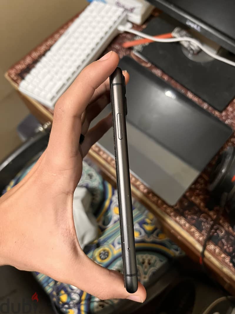 Apple - iPhone 11 2