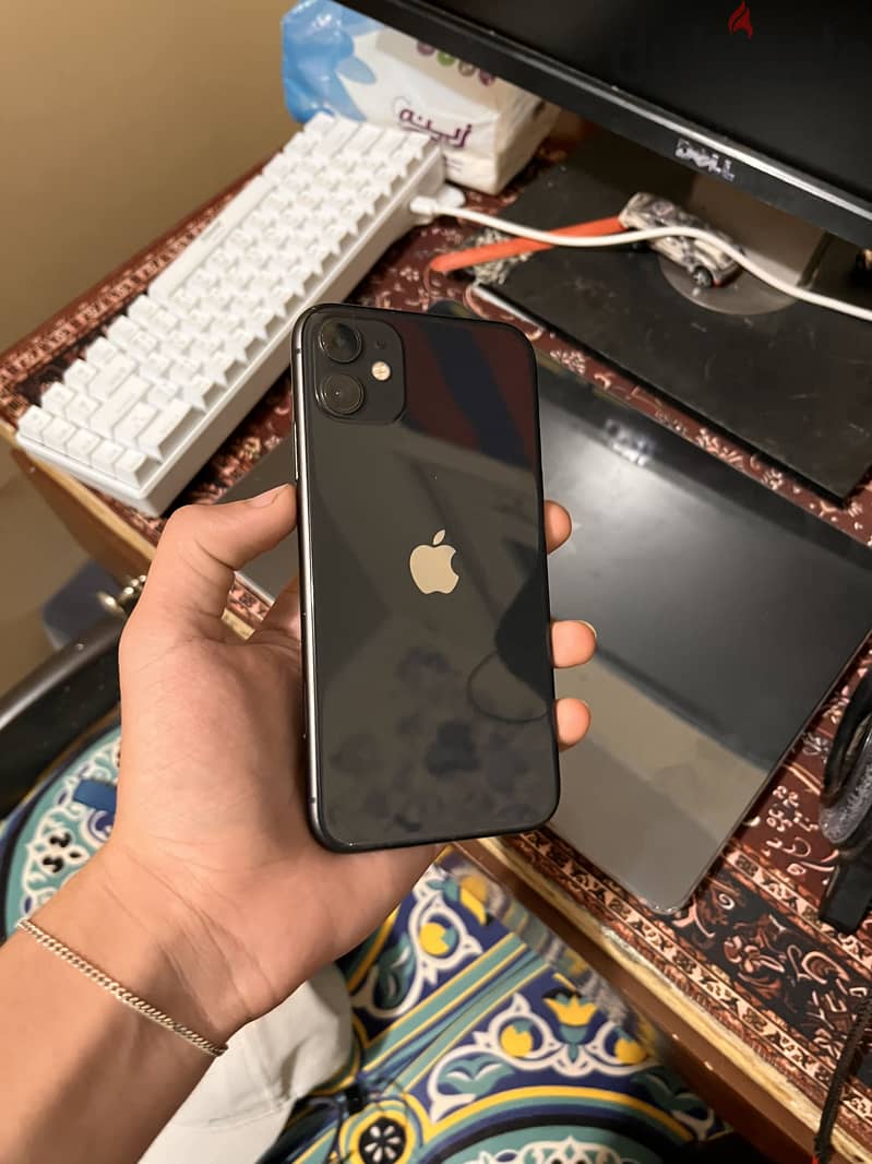 Apple - iPhone 11 4