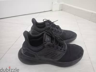 Adidas Original Running Shoes مقاس 41