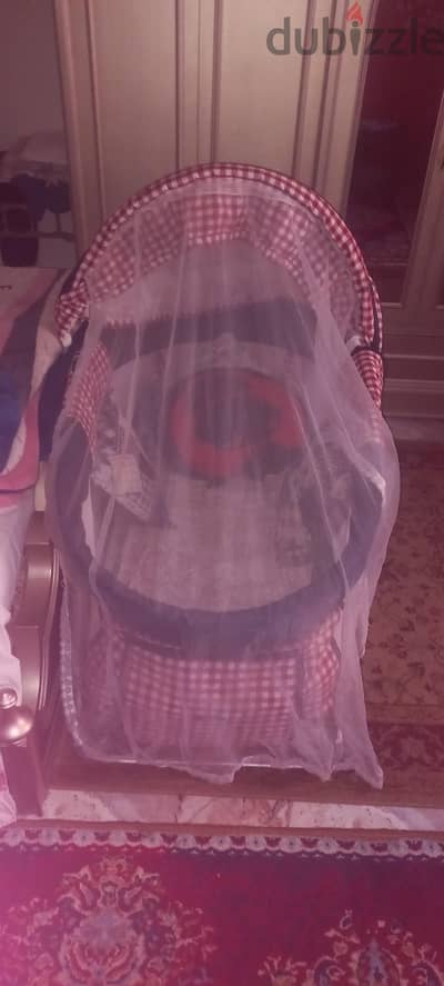 سرير بيبي بناموسية كبير