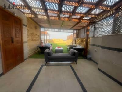 Full Roof for Sale in District 8, El Shorouk City – 450 sqm with open view overlooking a main square, ultra super luxury finishing at the highest stan