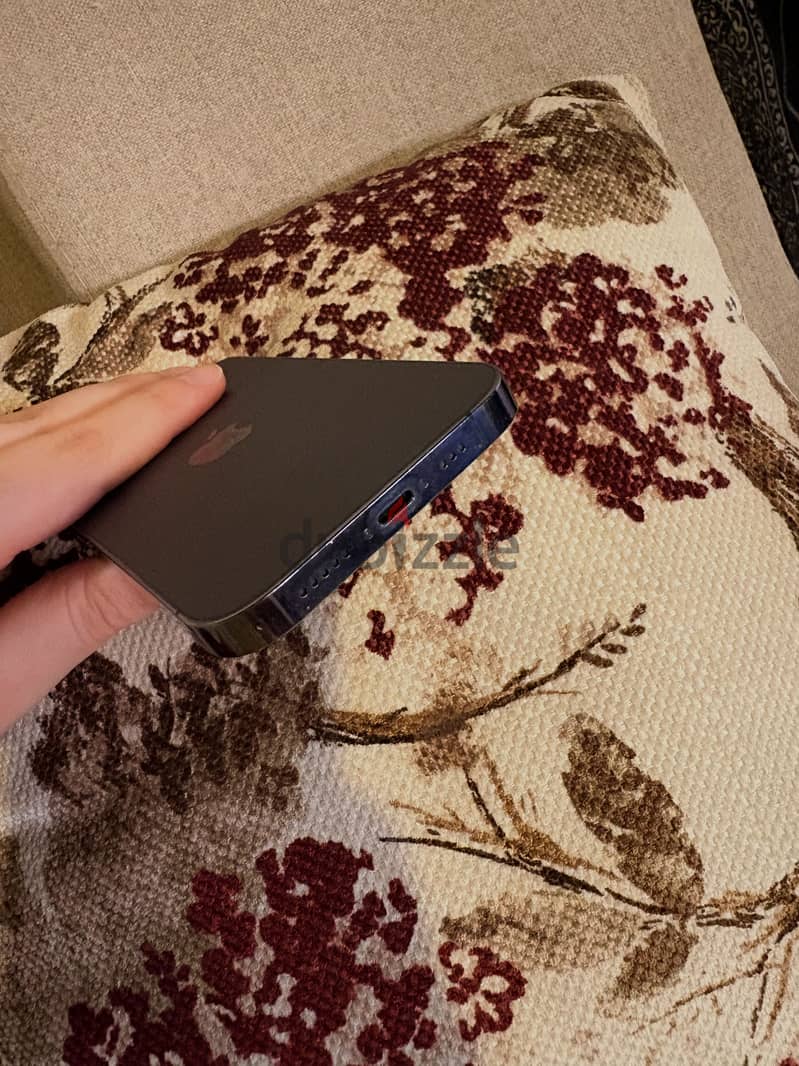 Apple - iPhone 14 Pro 2