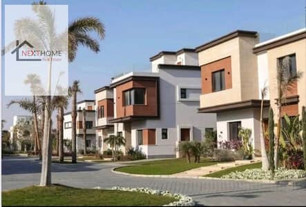 فيلا ستاند ألون استلام فوري للبيع في Azzar 2 مساحة 400 م New Cairo Ready to move pool view
