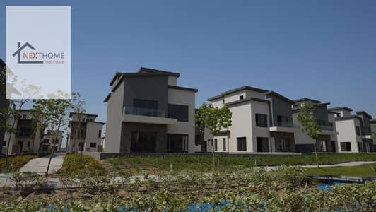 بسعر لقطة فيلا استاندالون استلام فوري 380 م في كريك تاون التجمع الخامس القاهرة الجديدة Creek Town أمام بوابة 20 الرحاب وبجوار فاميلي بارك والمراسم