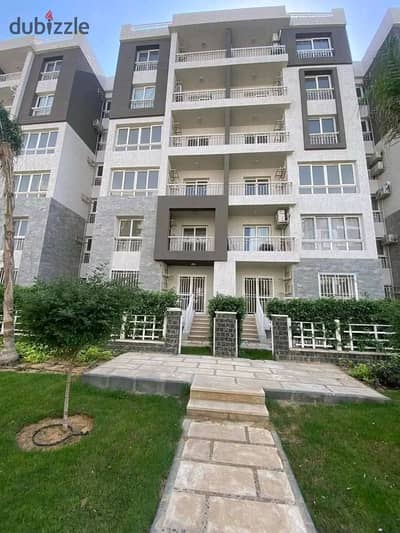 For sale in Madinaty, a ground apartment with a garden, installment for 12 years in the newest and most upscale phases of Madinaty B14, area 108 meters + 55 garden.