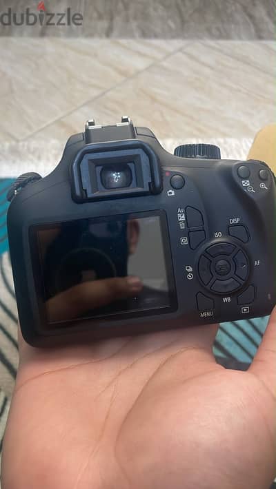 Camera canon eos4000d