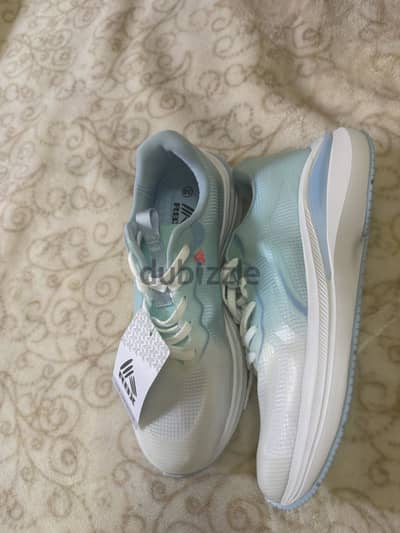 كوتشي من براند rbx shoes وارد الامارات