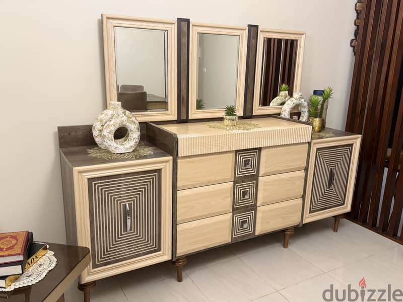 Dining table set 1