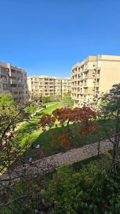 مدينتي شقة ١٠٣م ايجار B6 جاردن فيو