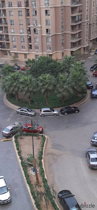 شقه للايجار مفرووش واجه اول سكن بكمبوند المعادي جاردنز