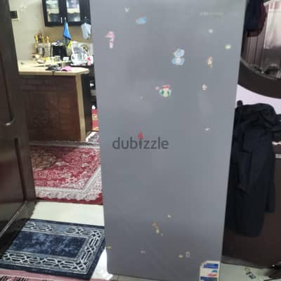 ديب فريزر الكتروستار 6 درج بحاله جيده استعمال بسيط