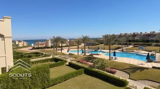ريسيل من المالك مباشر شاليه للبيع بالفرش sea view صف اول علي ال pool في لافيستا جاردنز العين السخنه lavista gardens بجوار بورتو وتلال