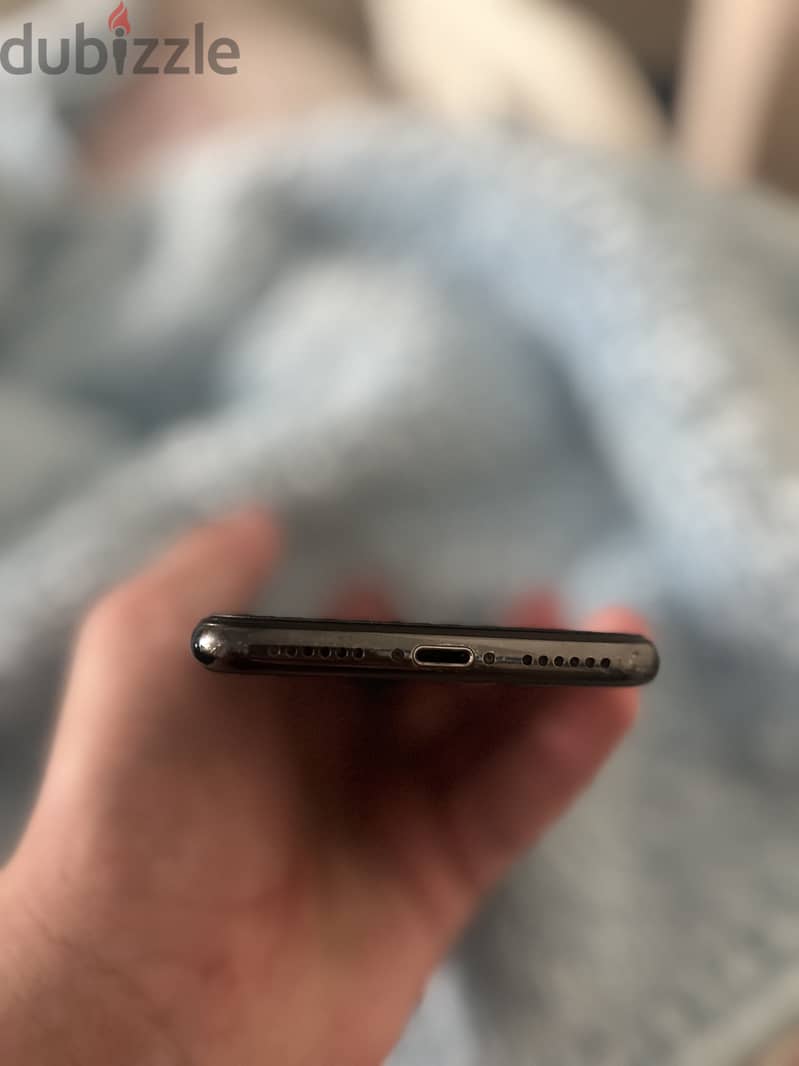 Apple - iPhone X 1