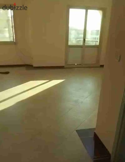Apartment for rent in the first neighborhood behind Dolphin Land/October