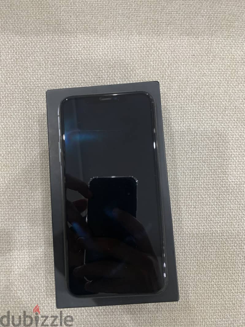 Apple - iPhone 11 Pro Max 4