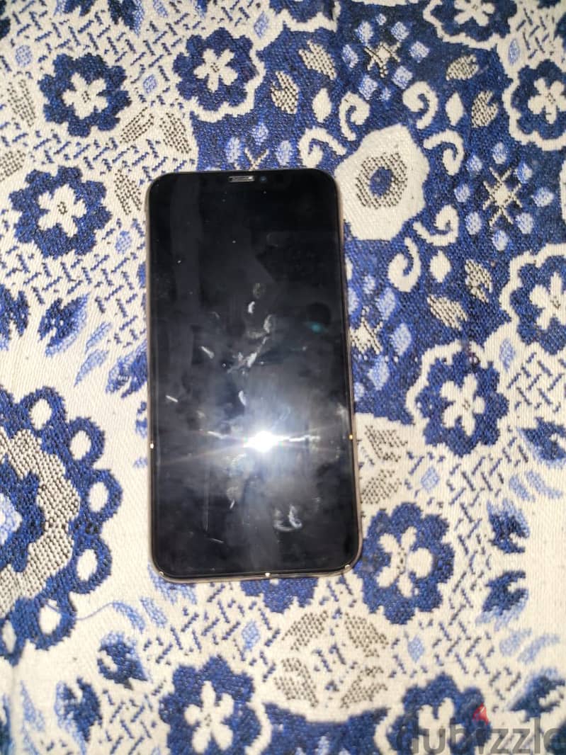 Apple - iPhone 11 Pro 2