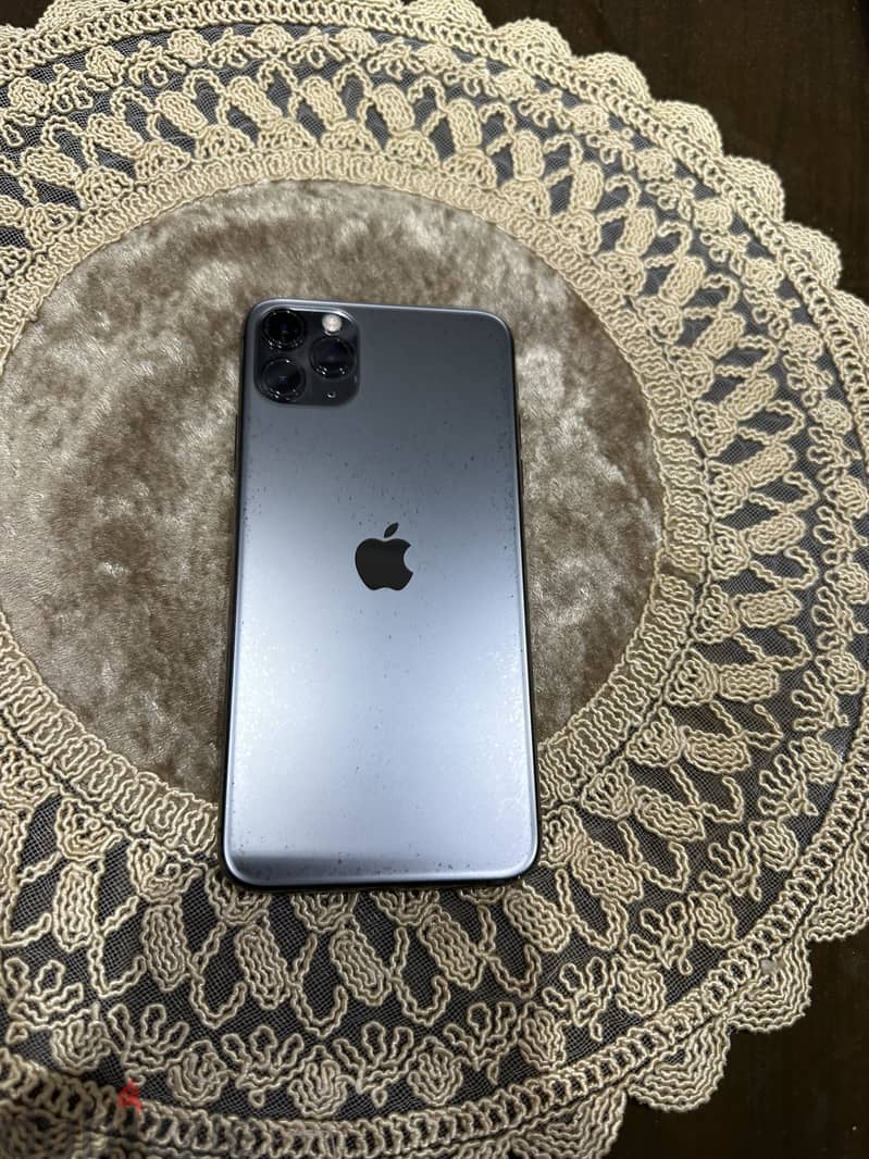 Apple - iPhone 11 Pro Max 3