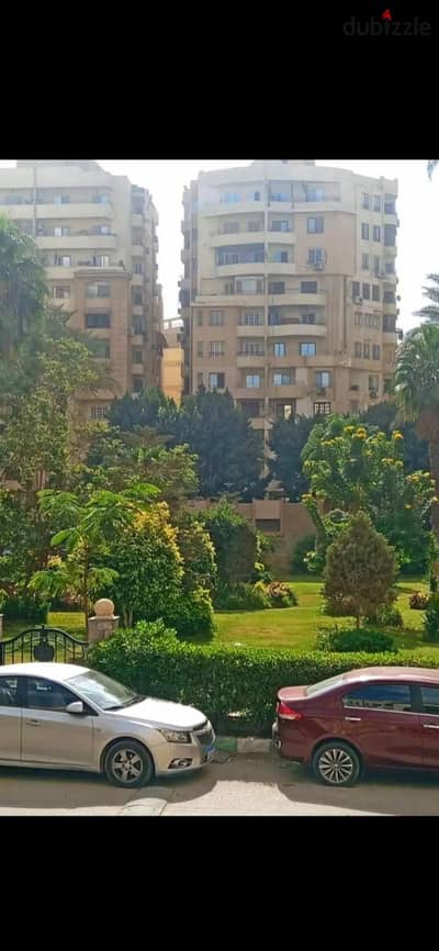 شقه واااجه بالكامل بكمبوند الفرسان للبيع