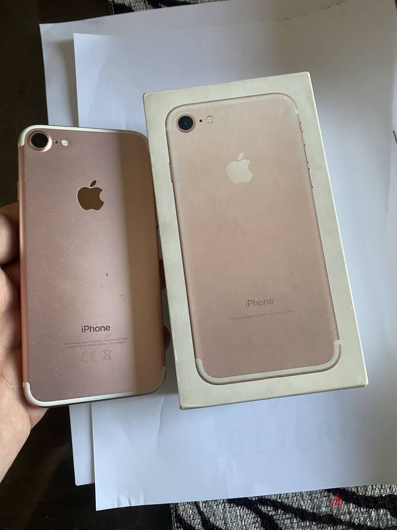 Apple - iPhone 7 3