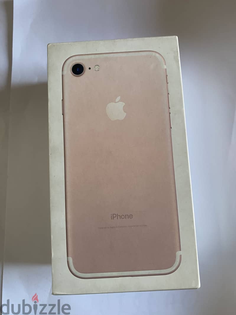 Apple - iPhone 7 4