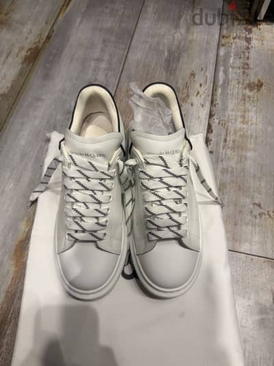 Alexander Mcqueen
