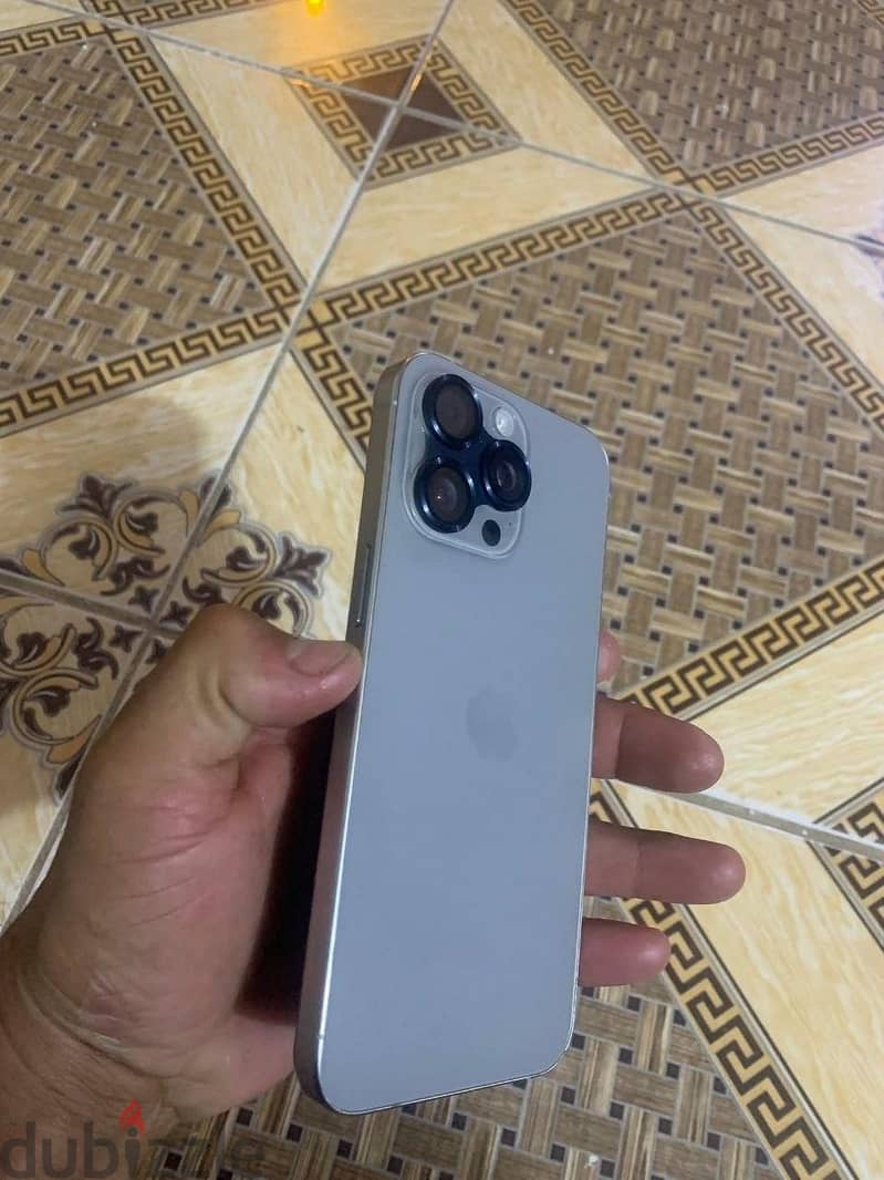 Apple - iPhone 15 Pro Max 1