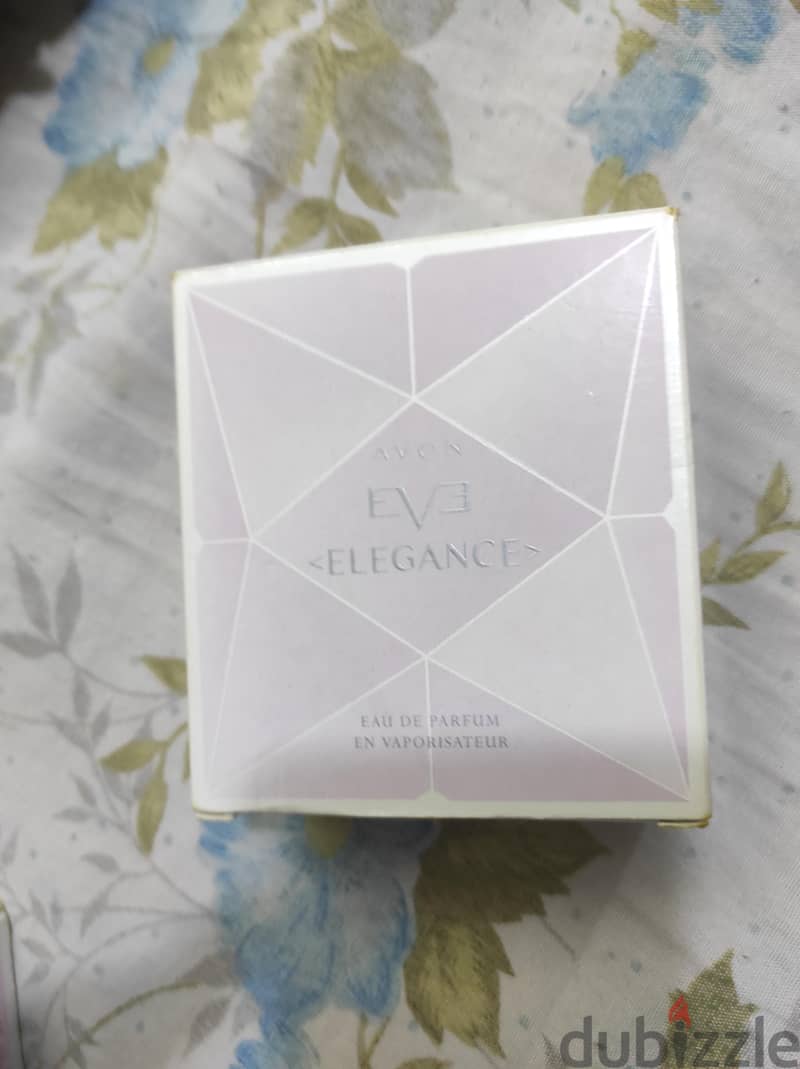 Avon eve Elegance 1