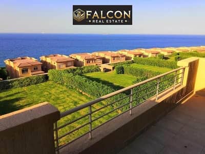 باقل سعر شالية للبيع فيو مباشر علي البحر متشطب ultra modern في تلال telal north coast بالتقسيط