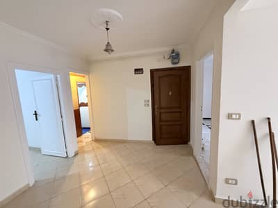 شقة بالحضرة الجديدة  تشطيب اول سكن