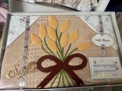 طقم سرير معاه كوفرته