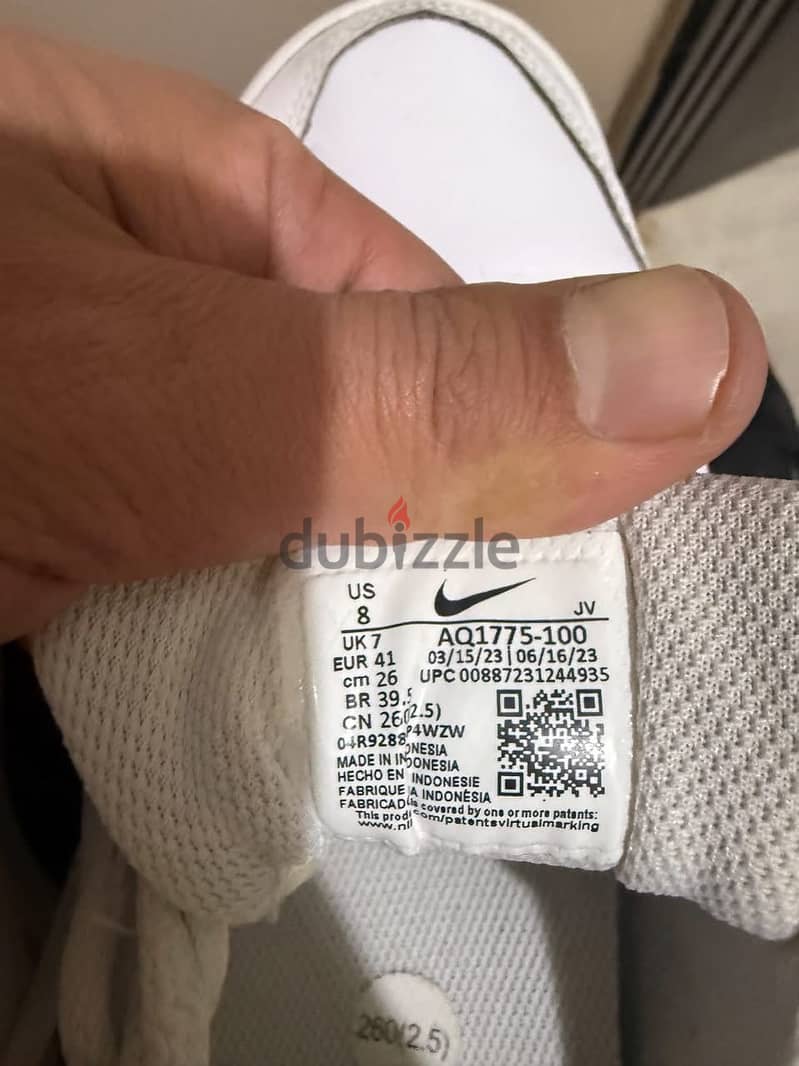 Nike airforce sneaker size 41 5