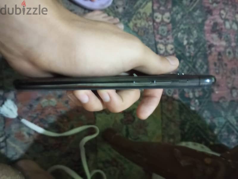 Apple - iPhone 11 Pro 3
