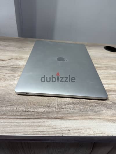 MacBook Pro 15” 2017 1TB/16GB