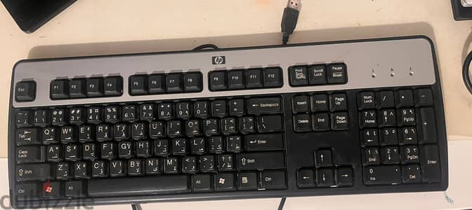 لوحة مفاتيح كمبيوتر HP اصلي للبيع