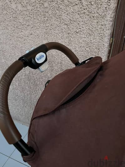 عربة أطفال بحالة جيدة للبيع