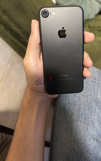 Apple - iPhone 7