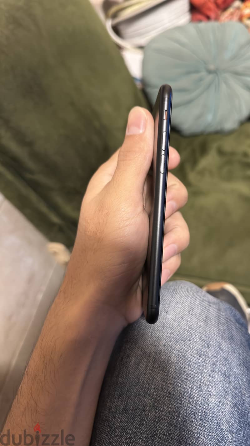 Apple - iPhone 7 2