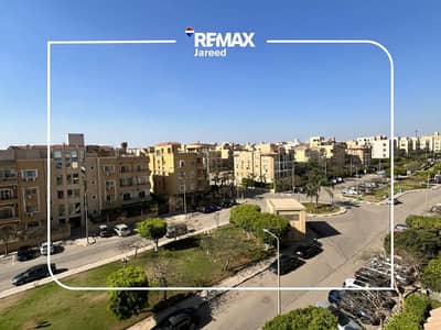 ستوديو  للايجار مفروش  بالكامل  بموقع مميز جدا  قريب من الخدمات  في بيفرلي هيلز  الشيخ زايد