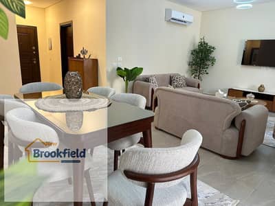 شقه للايجار مفروشه فى كمبوند 90 افينيو بجوار شارع التسعين والجامعه الامريكيه بالتجمع الخامس Furnished apartment for rent in 90 Avenue Compound