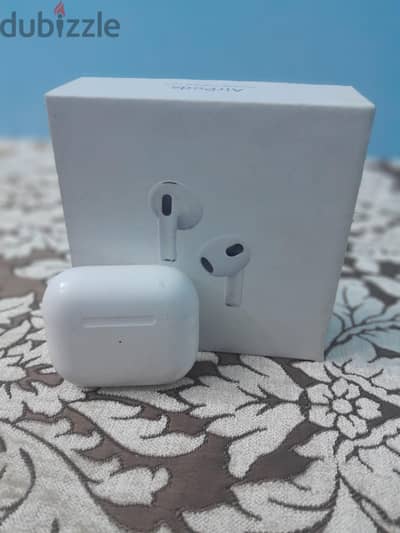 AIRPODS 3 استعمال خفيف