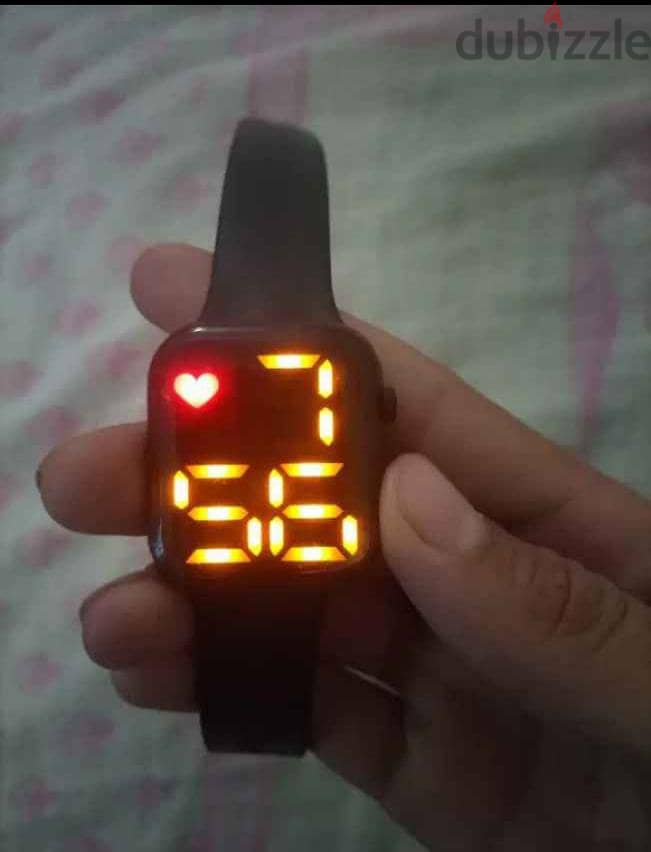 NICE BLACK WATCH 5