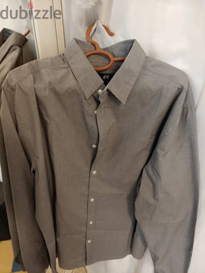 قميص H&M ااوريجنال رصاصي مقاس XL SILM FIT